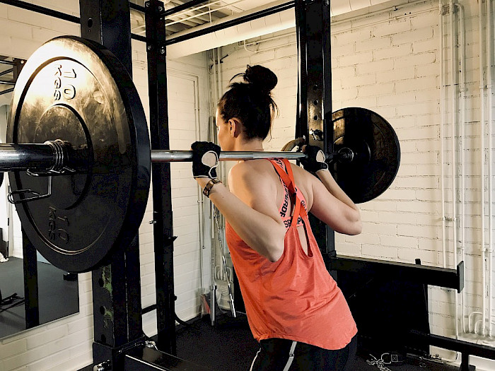 Personal training asiakkaamme Hannele Ulvas Helsingissä Töölön kisahallilla.